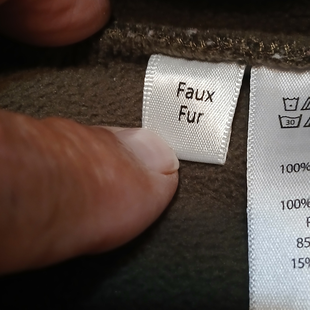 Men's Olive Green Fleece Vest - Picture 9 of 10